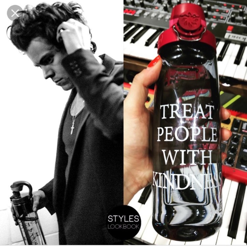 Harry Styles 2018 Tour Exclusive Water Bottle